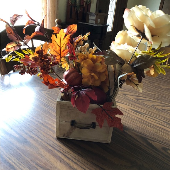 DIY Fall floral 🌺🍁🎃 arrangement ready to assemble ❣️❤️Bundle and $ave❤️ - Picture 8 of 8